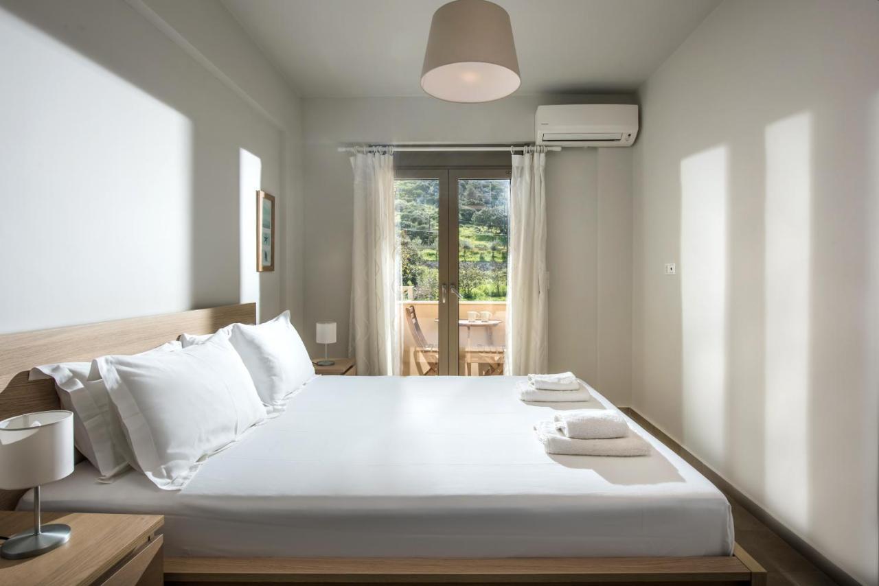 Caravel Apartments Stalis Esterno foto